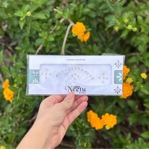 NWT Neetu Bindi Face Gems